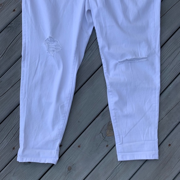 NWT Lane Bryant Boyfriend Distressed White Jean 22 - Picture 2 of 8